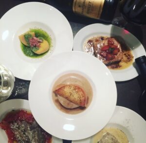 オステリアカーサミーア