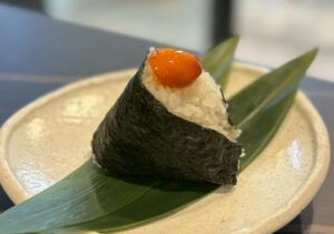 おにぎり屋 しおとのりとお米と